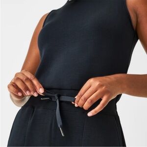 Spanx petite small air essential’s jumpsuit